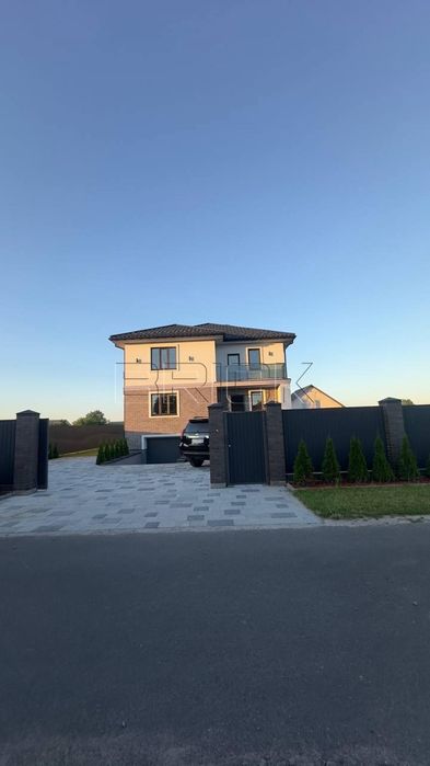 Продаж будинку 2 поверхи, с. Княжичі, вулиця Нова, 200 м2, 825$ за м2