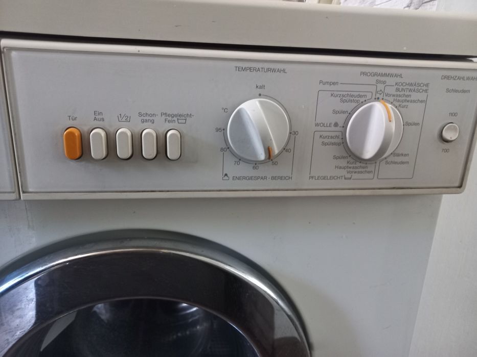 Продаю стиральную машинку Miele Hydromatic W733