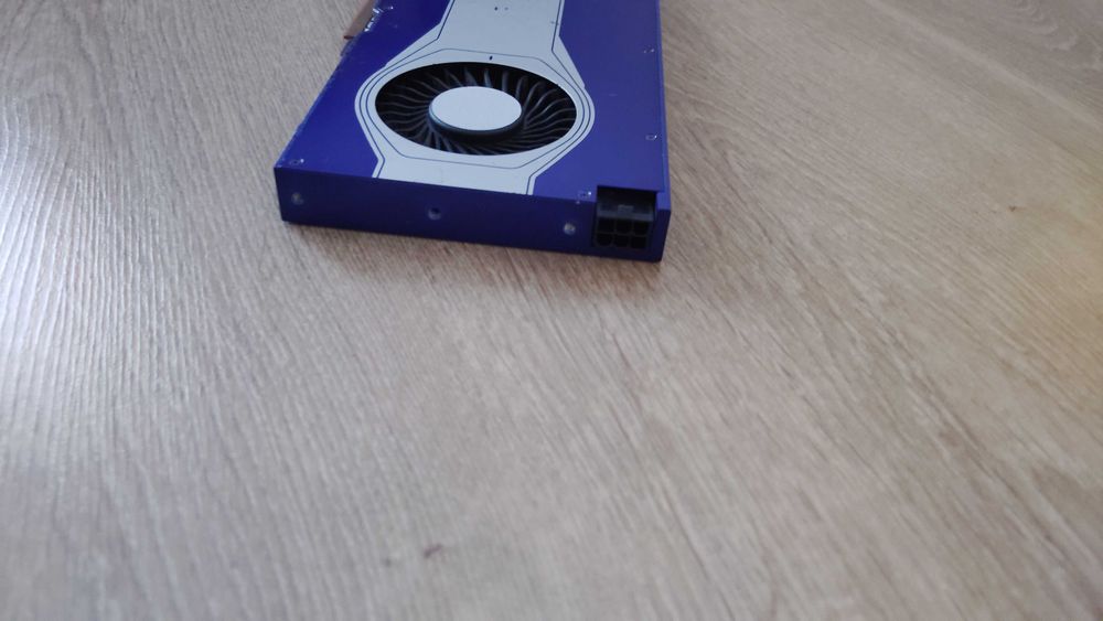 Radeon Pro W6600 8 Gb