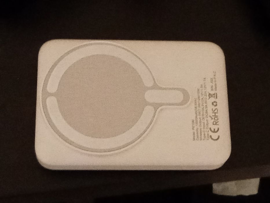 Vendo conjunto capa magsafe , Apple watch e carregador