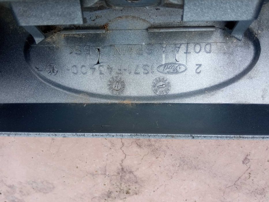 Планка підсвітки номера  кришки багажника Мондео Мк3 1S71-F43400-AW