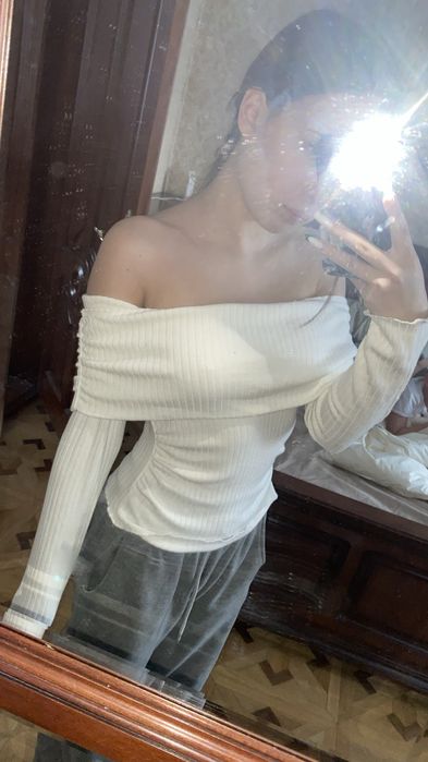 Продам топ Bershka