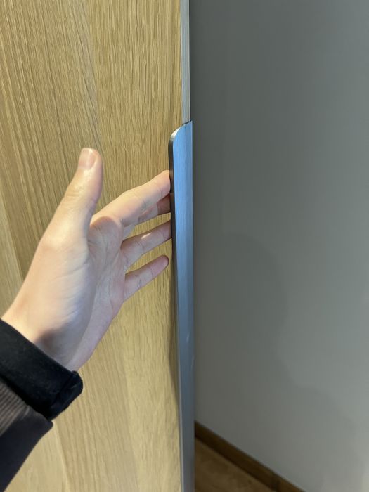 Puxadores de roupeiro escovado cinzento