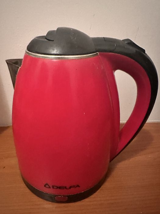 Електрочайник DELFA DK-3500X Red + 2 подставки для чайника!!!