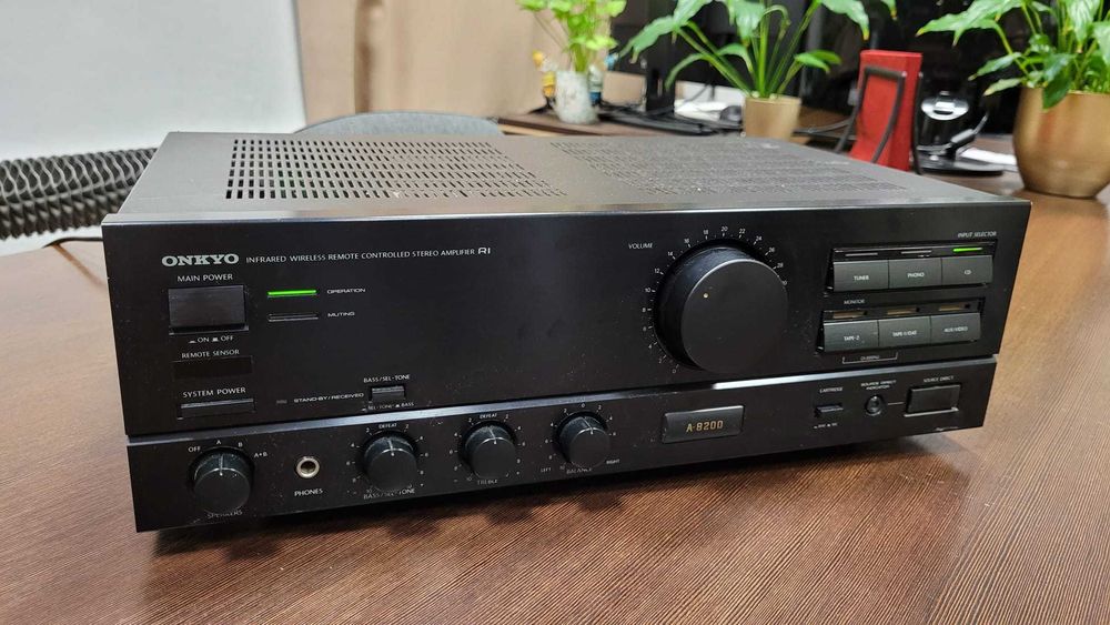 Onkyo A-8200 mocny wzmacniacz Stereo HIFI