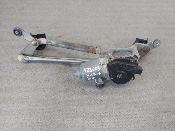 Motor limpa vidros frente TOYOTA Yaris (_P9_)