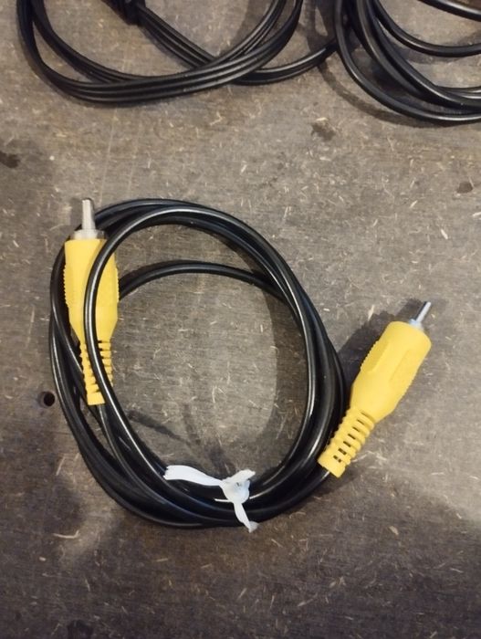 RCA Cables – Multiple Outputs64738500200961122