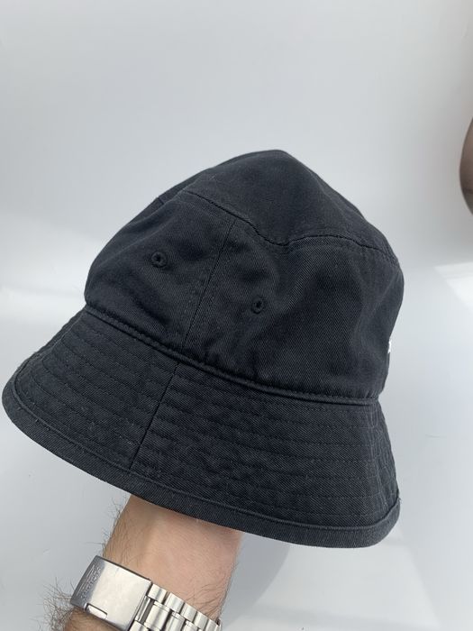 Панама Adidas з вентиляцією