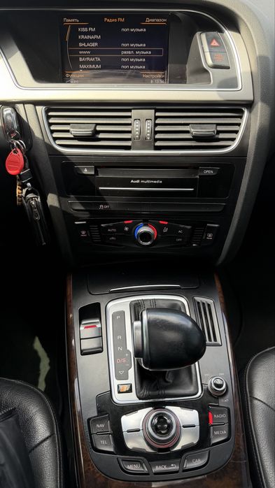 Audi Ауді A4 В8 FL S-line 2014р 2,0 бенз 8АКПП ОБСЛУГОВАНА