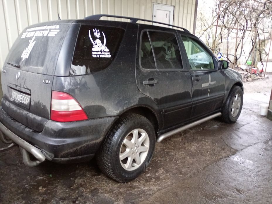 Продам автомобіль Мл 270