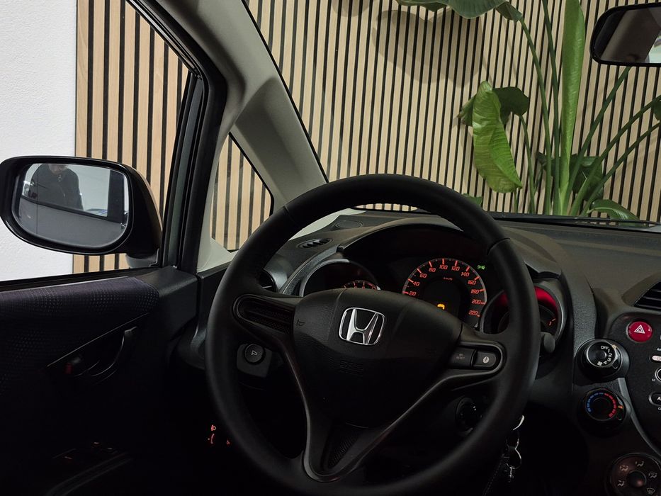 Honda Jazz 1.2 i-VTEC - 2013 | GARANTIA | NACIONAL