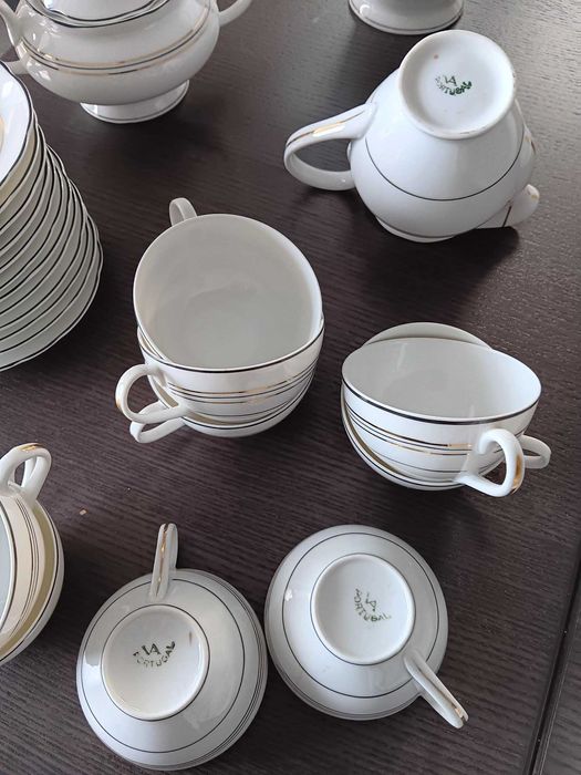 Serviço de café em porcelana casca de ovo VA, anos 60