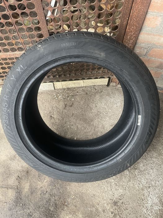 Резина 235/45/17 Gislaved 2024 рік