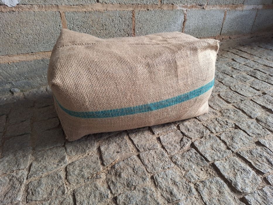 Sacos de Serapilheira/ Juta Rústicos Cheios para Decoração ou uso agrícola (+10kg)