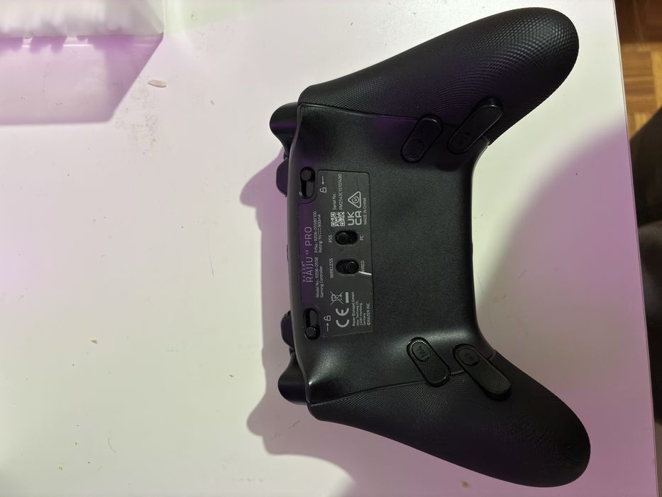 Razer Raiju V3 Pro (Edição PS5 / PC) – Apenas wired
