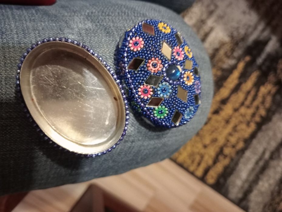 Pudełko kuferek puzderko z koralików