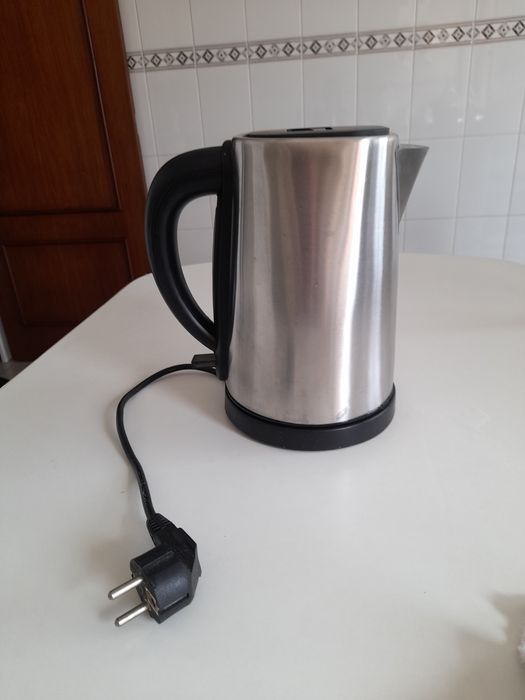 Jarro elétrico Eletronia