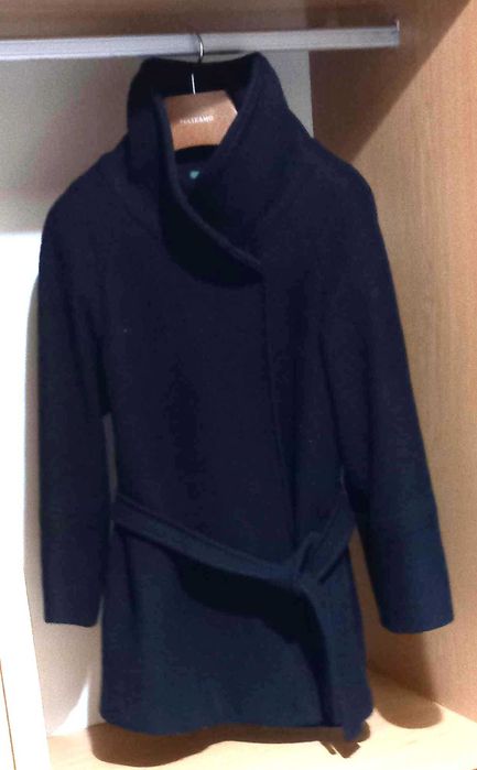 Sobretudo evasé preto