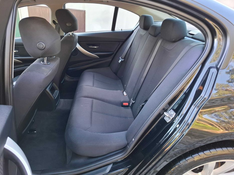 BMW 316 d Modern Line Apenas 187 Mil kms  (MOTOR 2.0) DE 2012