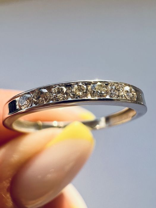 Золотое кольцо с бриллиантами р.16,5 белое золото 585 проба