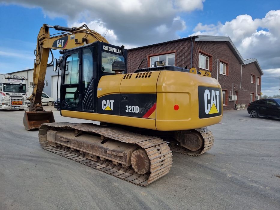 Продам экскаватор Caterpillar 320 D , 2013 года