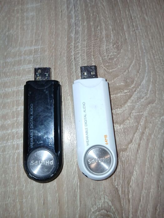 Носимий цифровий аудіоплеєр МР3 ,,PHILIPS