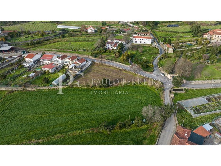 Lote de Terreno Urbano 971,50m² - Mouquim, Famalicão