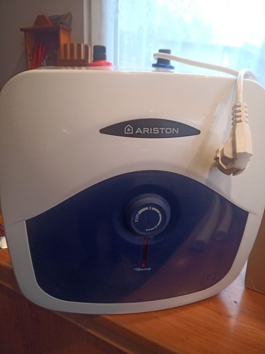 Podgrzewacz wody Ariston 10 litrów bojler pojemnościowy jak nowy