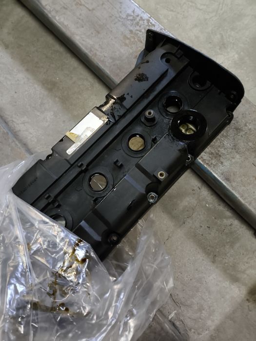 Кришка клапанов хюндай Туксон 2008,2.0бенз