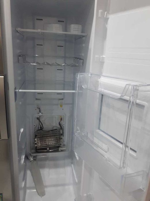 Lodówka Samsung RS7687FHCSL Side By Side uszkodzona części