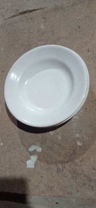 Продам тарелки в хорошем состоянии