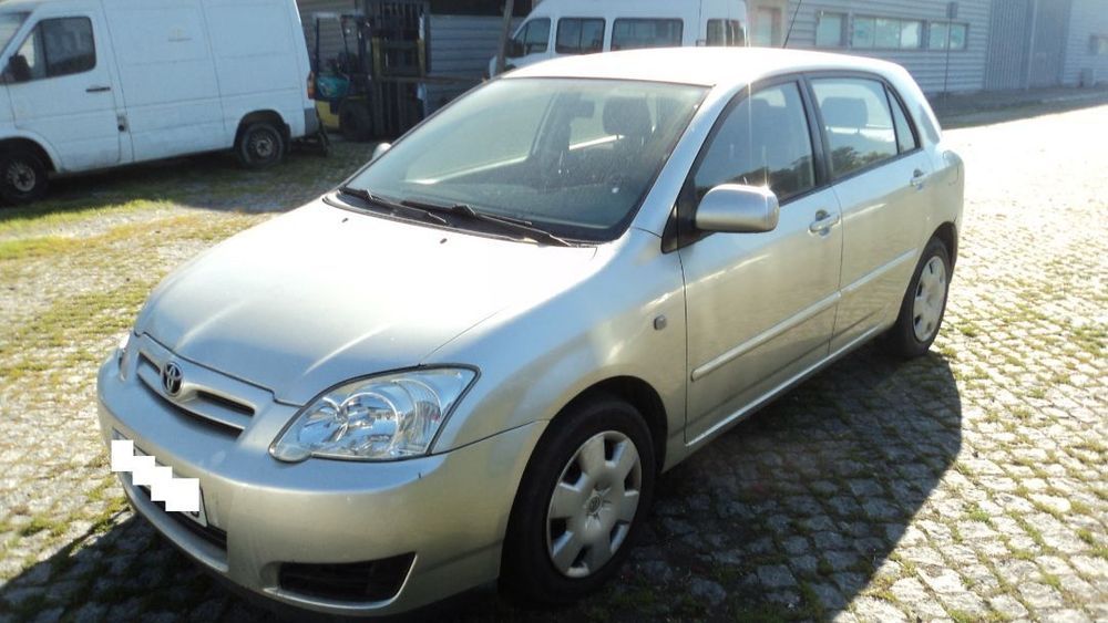 Toyota Corolla 1.4 D-4D 5P 2005 - Para Peças