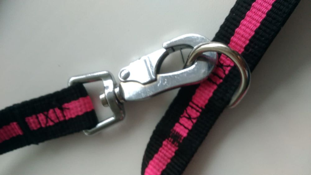 Поводок для собак