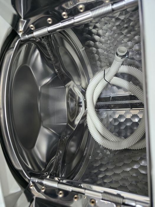 Вертикальна машина Miele W693 Топ.стан Укр.мова