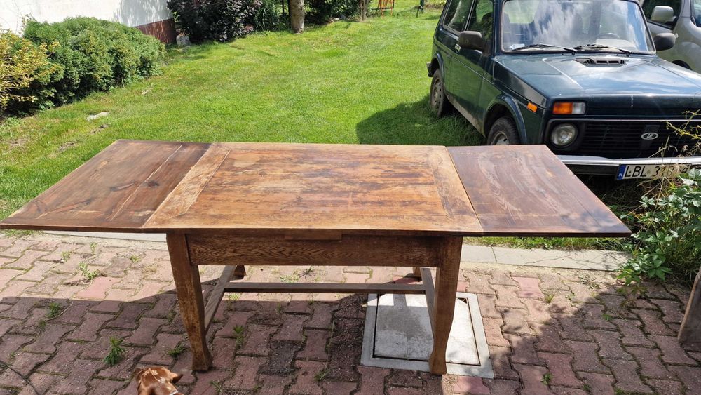 Cały zestaw przedwojennych rzeźbionych mebli