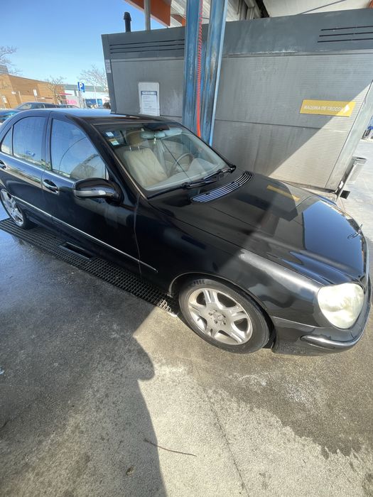 Vendo ou troco por outro carro