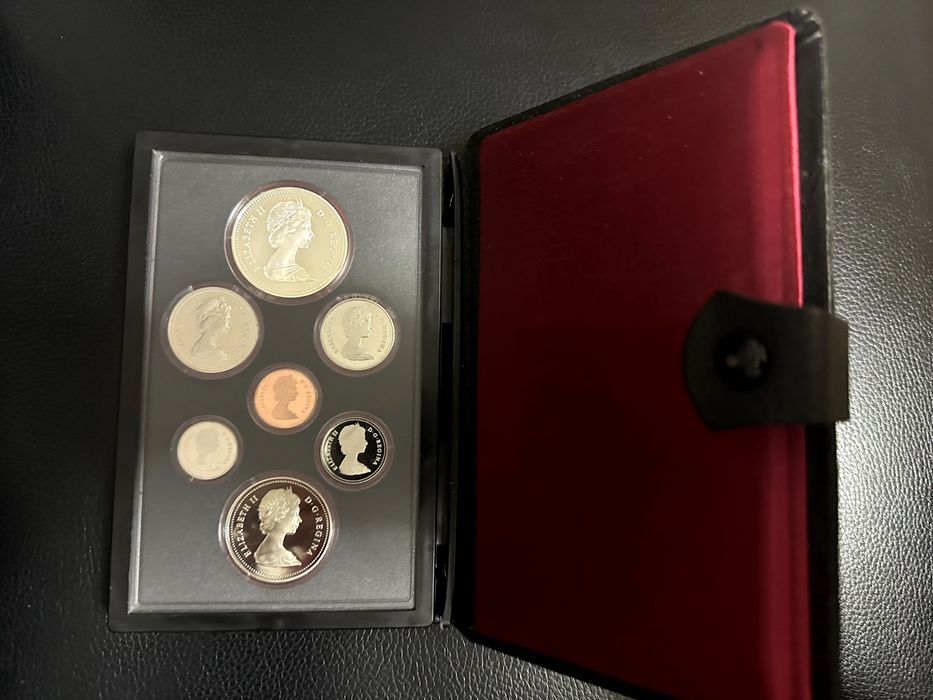 Set 1981 Canada Royal Canadian Mint Duplo Dollar Proof