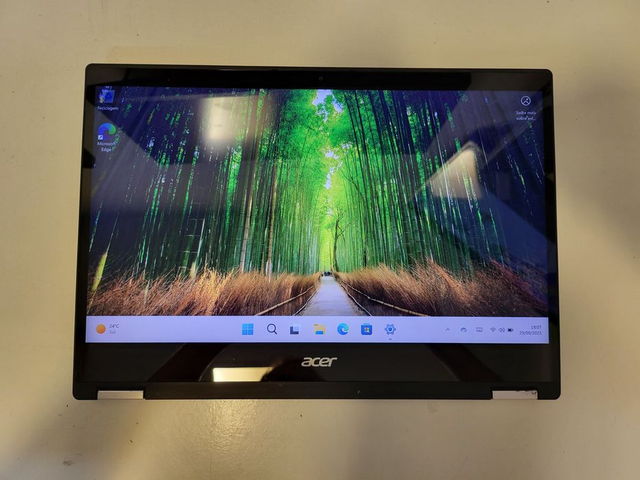 Portatil Acer - Windows 11 com ecra táctil