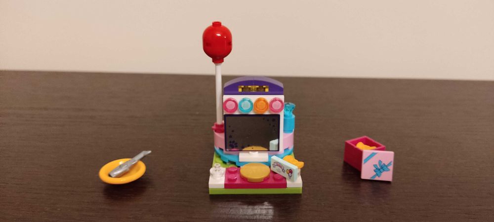 Klocki LEGO Friends 41114 - Imprezowa stylizacja