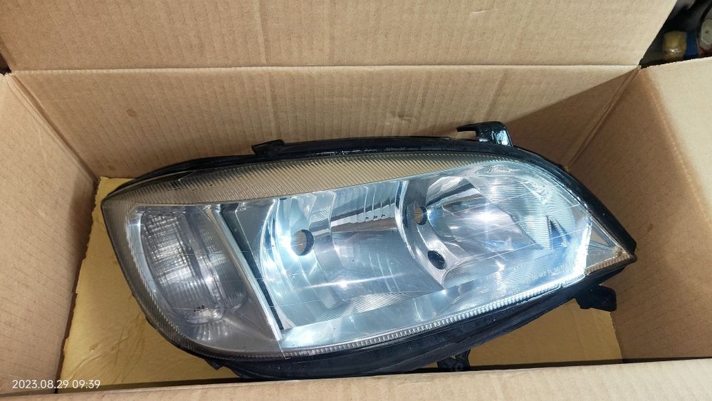 Faróis Opticas Para Opel Zafira...