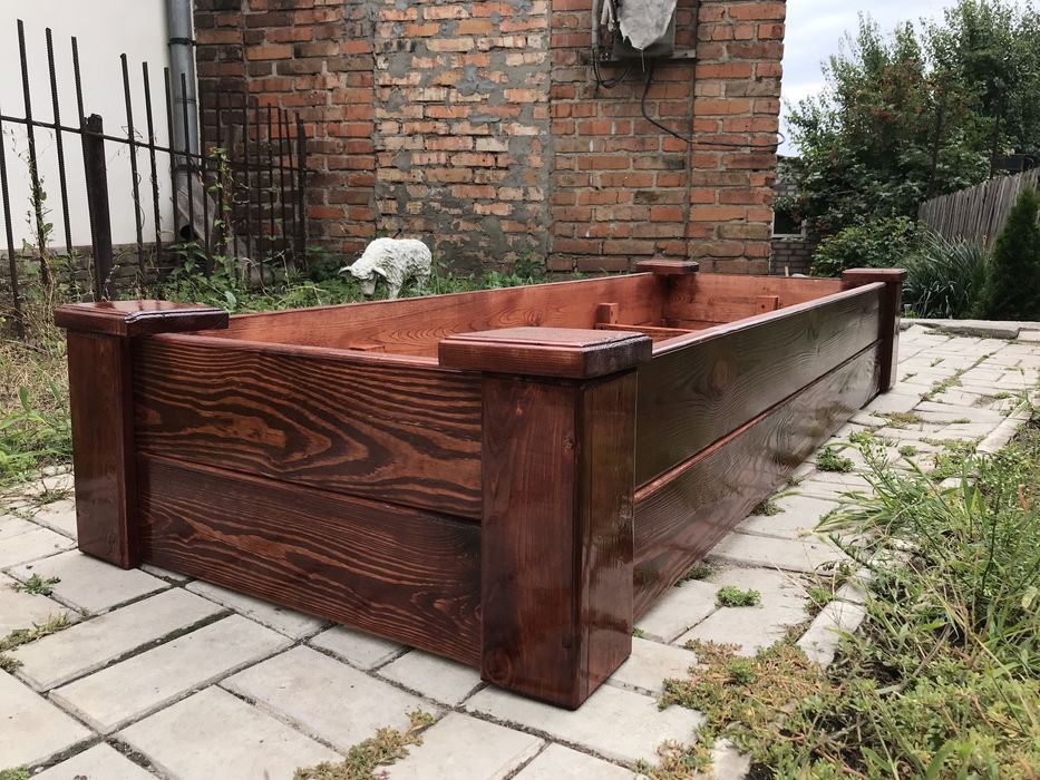 Гробнички деревянные оградки надгробия гробница из дерева