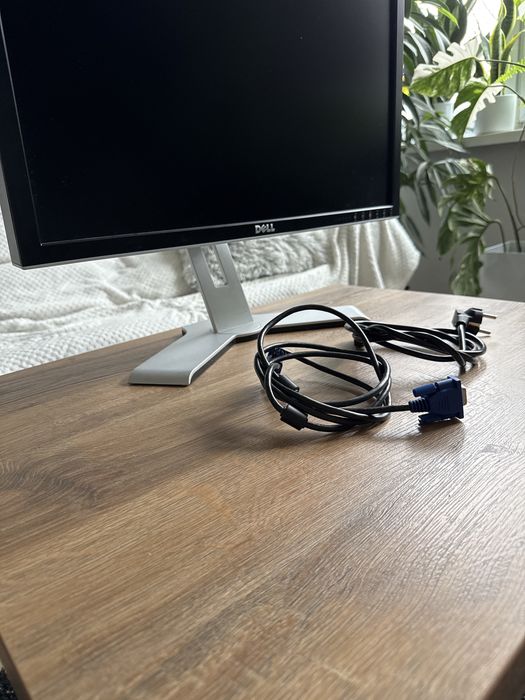 Monitor 24’ Dell 2407WFPb