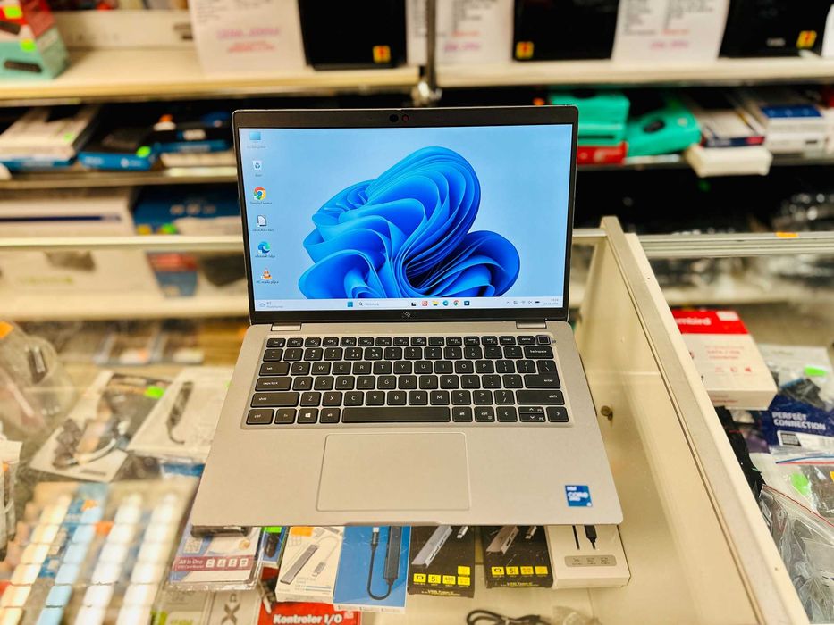 Laptop Dell Latitude 5420 14" i5-1145G7 16GB 256GB Win 11 Pro
