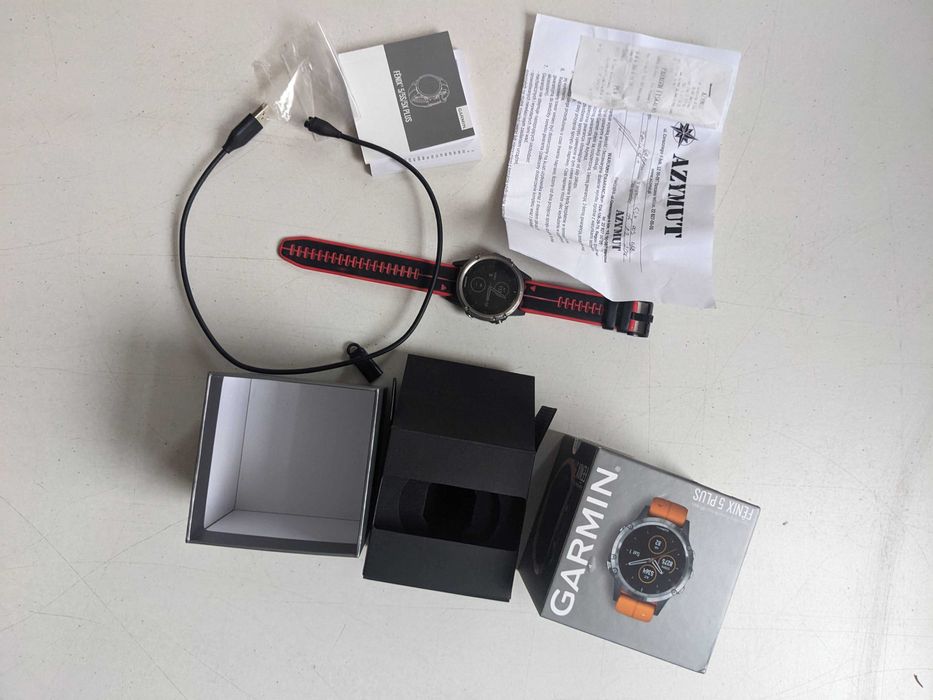 Garmin Fenix 5 plus sapphire crystal titanium