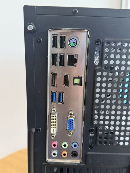 Komputer pc.