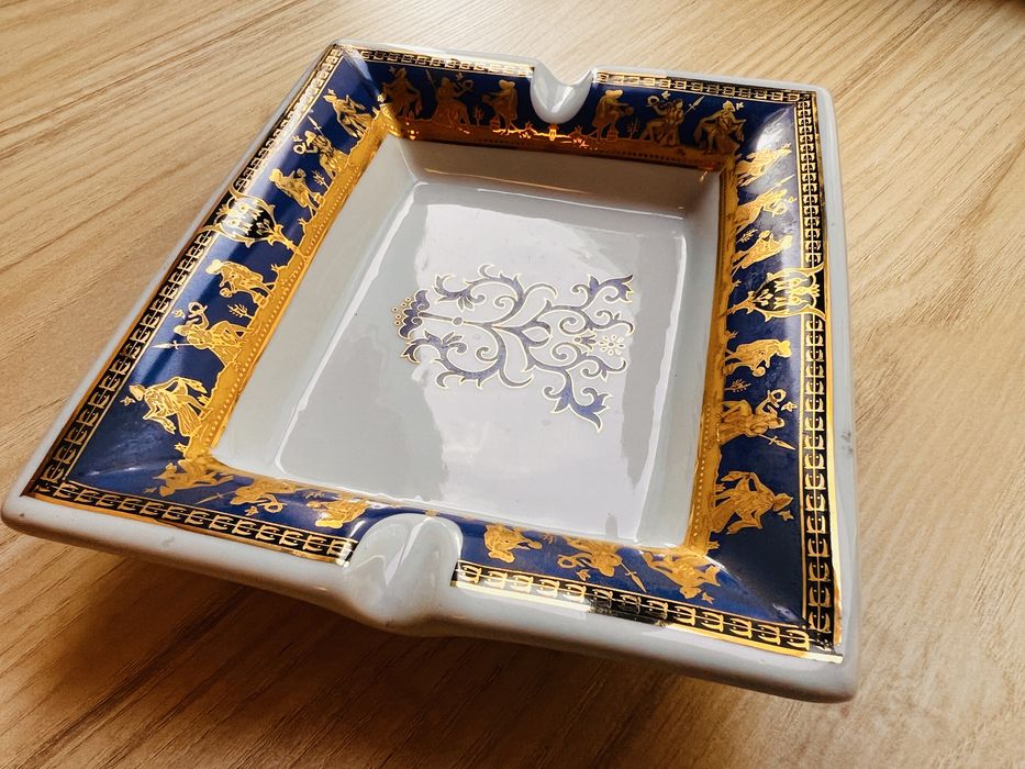 Cinzeiro T Limoges em porcelana