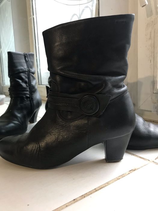 Напів чоботи 39-40р натуральна шкіра Італія