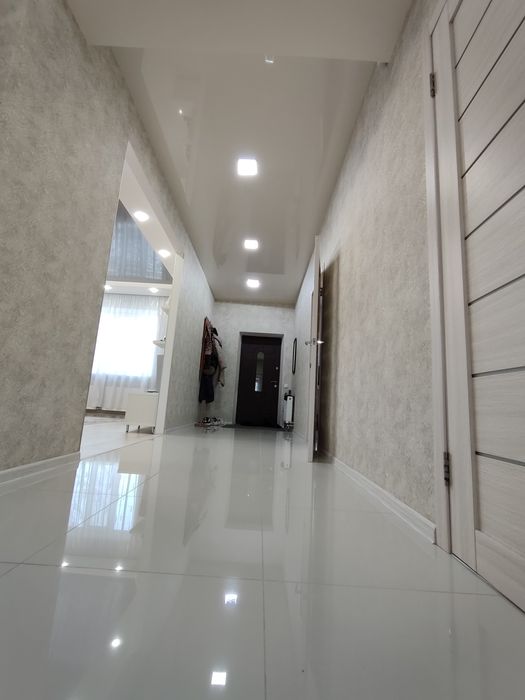 Продаємо добротний будинок селище Молодіжне