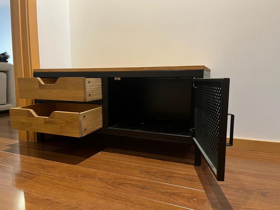 Móvel de entrada em carvalho