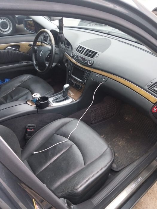 Продам Mercedes 211 для військових